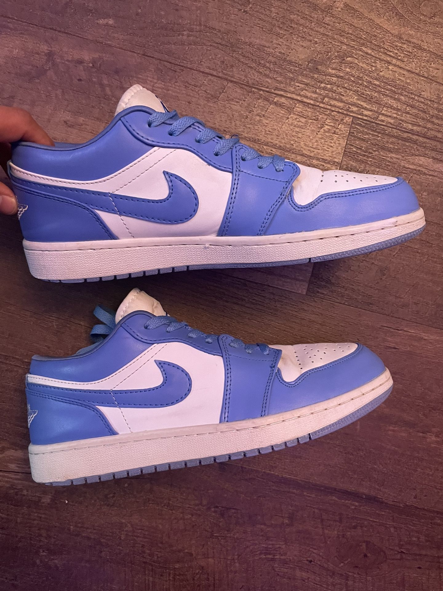 Jordan 1 Low “UNC” – Size 10 – Great Condition