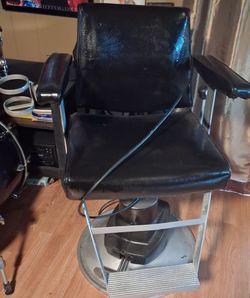 Old School Barber Chair