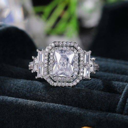 "Radiant Shiny Cubic Zircon Wonderful Wedding Rings for Women/Girls, L068