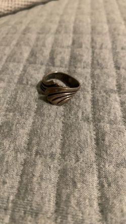 Sterling silver wave ring size 6