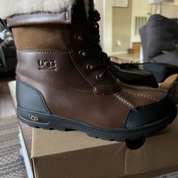 New Uggs Size 6     Fit Like A 7 