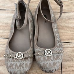 Michael Kors Girl Shoes Size 3