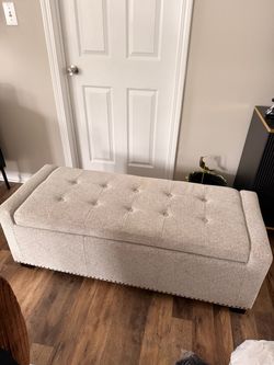 Storage ottoman