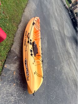 2 kayaks and padel’s