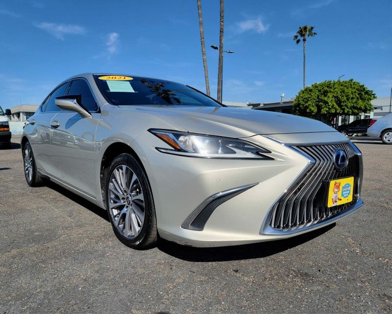 2021 Lexus ES 300h