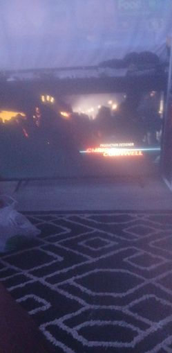55 inch tcl roku TV W remote
