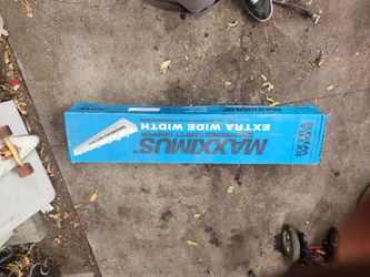 Maxximus Extra Wide Engineered Carpet Gripper