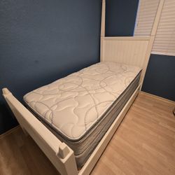 White Twin Bedroom Set