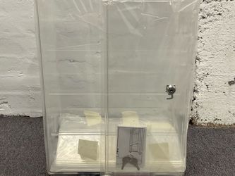 Clear Acrylic Locking Display Cabinet