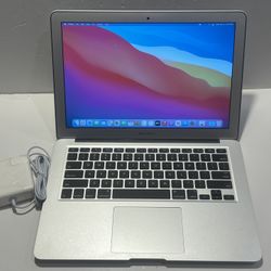 MacBook Air (13-inch 2013 ) Core i5- Memory 4 GB Ram / Storage 256 SSD/ Comes With Charger 
