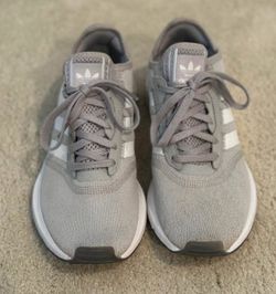 Women Grey Cloudfoam Adidas Sneakers
