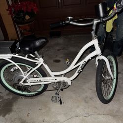 Pedego Comfort Cruiser E Bike