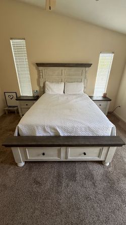 Ashley Furniture Queen Bedroom Set – Bed, Dresser, Nightstands & Storage Bench