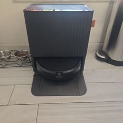 Roomba Combo 10 Max Vaccum And Mop