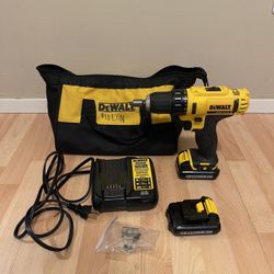 Dewalt 3/8” Cordless Drill/Driver Kit DCD710