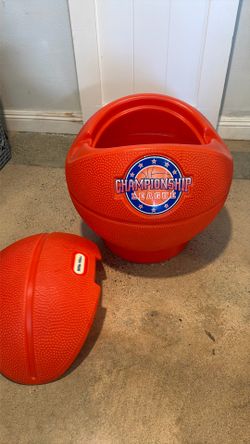 LITTLE TIKES BASKETBALL TOY CHEST GREAT CONDITION STORAGE COOLER