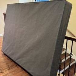  Box Spring Queen 