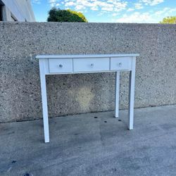 Solid Wood Small Desk/make Up Desk 