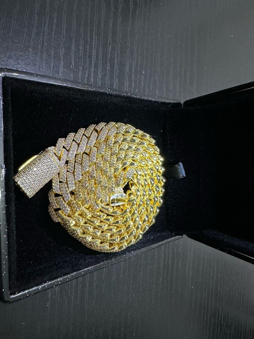 VVS Lab Moissanite Diamond Cuban Chain