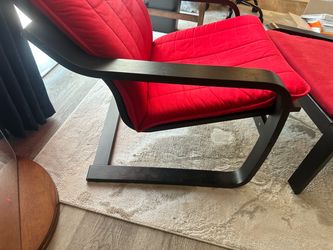 Chair with feet support/ottoman