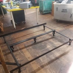 AJUSTABLE BEDFRAME TWIN AND QUEEN (HOME4)

