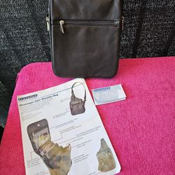 Travelon Travel Easier Messenger Style Shoulder Crossbody Men's Bag