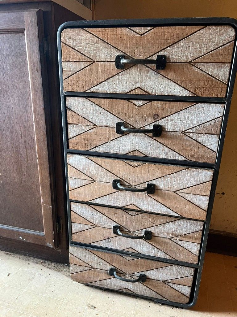 Furnitures