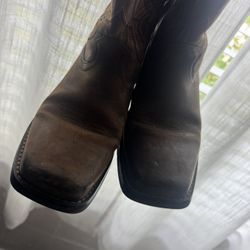 Ariat Work Boots Size 6 Used Condition 