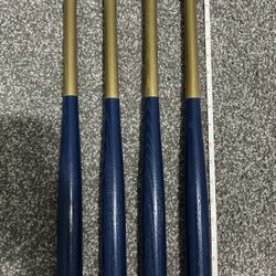 18” Blue and Gold Souvenir Bats. Also Good To Keep In Vehicles For Emergencies. 