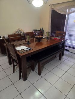 Dining set