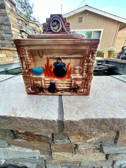 Vintage 1967 McCoy Pottery Fireplace Cat Kettle Pitcher Clock Cookie Jar USA