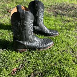 Men’s 13D El Dorado Ostrich Boots. 