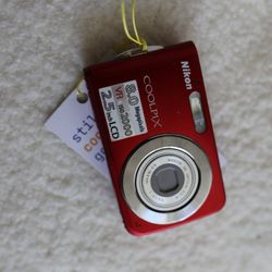Nikon Coolpix S210 Red Digital Camera
