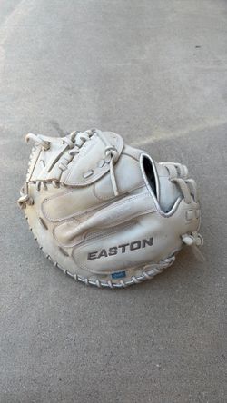 Easton Jen Schro Elite 33” MyWhy-29 Catchers Mitt
