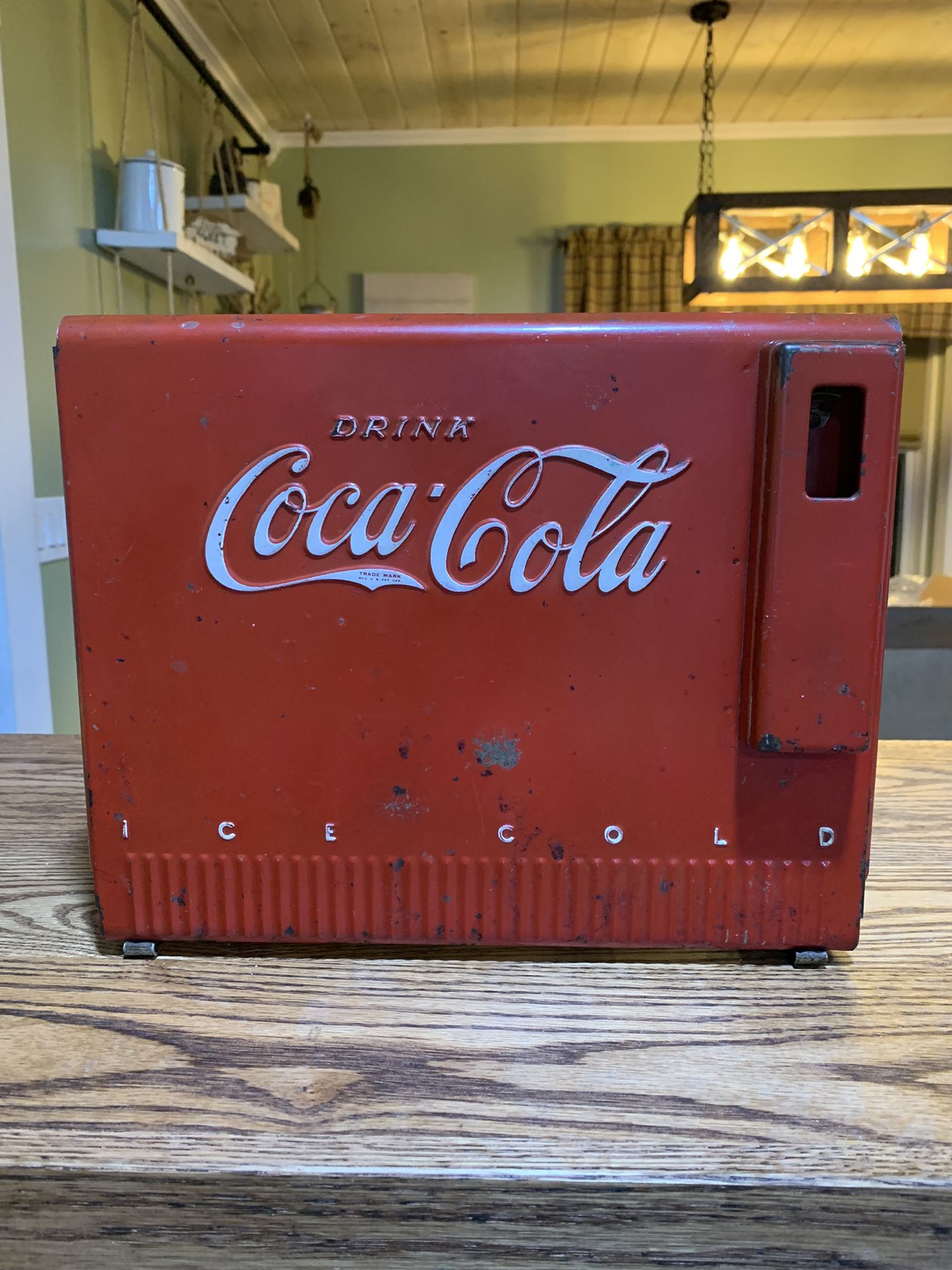 Coca Cola Salesman Cooler.   1939.     With Rare 1940. Face Plate