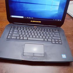 Alienware 15 R2 Laptop 