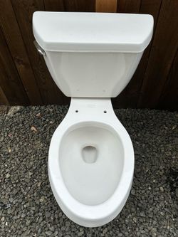 Kohler Wellworth toilet