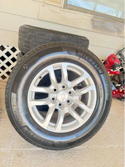 2021 suburban stock rims and tires