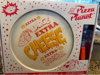Pizza platter, hot tea set, makeup scrub