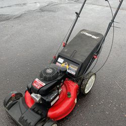 Lawnmower - Troy Bilt Self Propelled Lawn Mower With Honda Engine