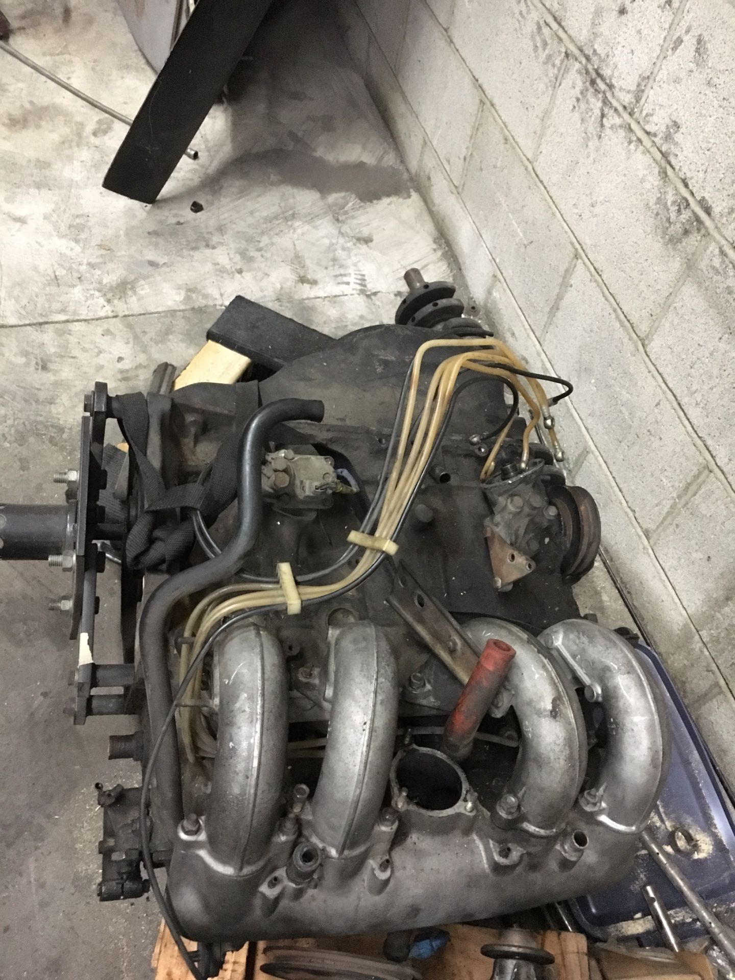 BMW 320i E21 M10 Engine