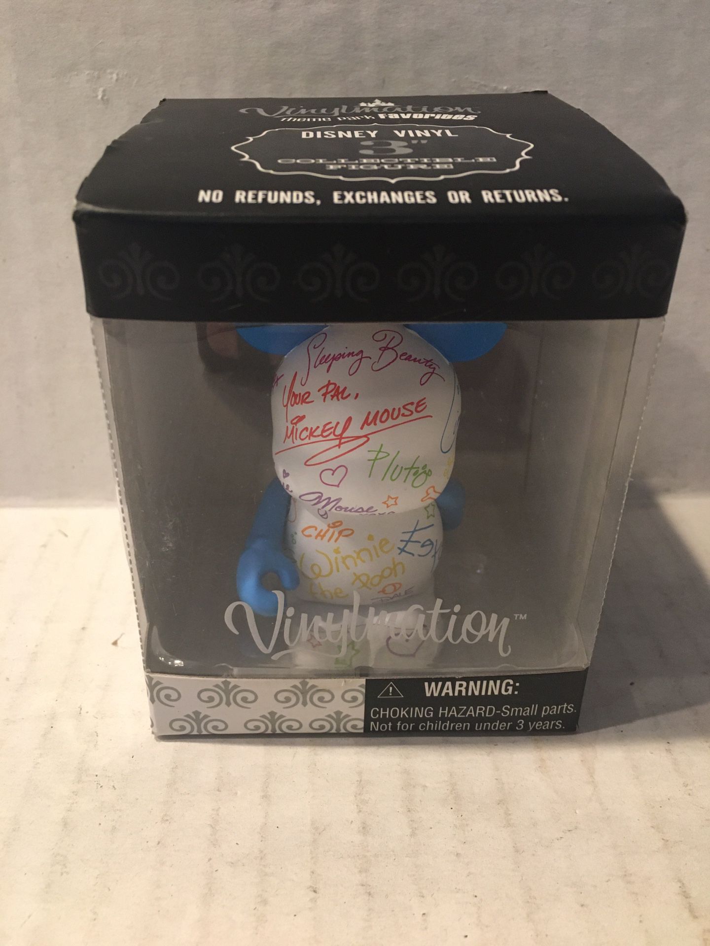 Disney’s Vinylmation Autograph edition New in box