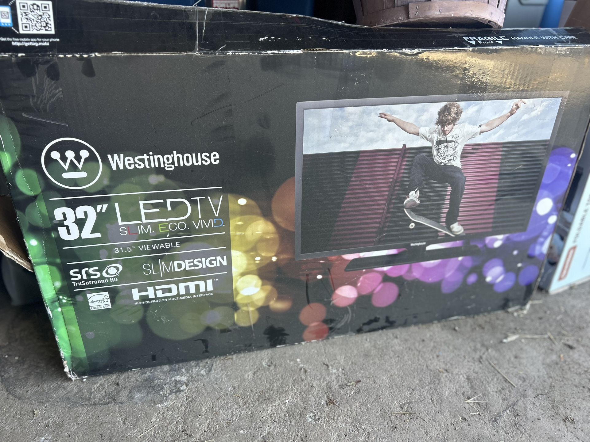32” TVs