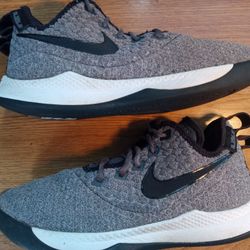 Nike Men's Shoes Sz 7.5 Good Fair Condition 