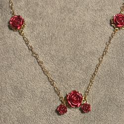 Triple Rose Necklace With Mini Roses