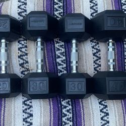 SET  OF  RUBBER  DUMBBELLS  (PAIRS OF)  :  20s  30s  40s 