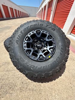 17s 2025 ford raptor f150 oem wheels Rims Rines beadlock on BfGoodrich ko 2 Tires 6x135