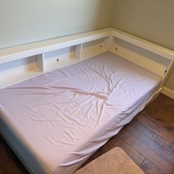 Ashley Piperton Twin Frame