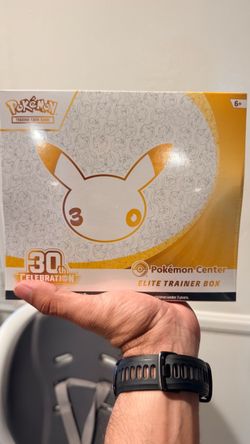 Pokemon Center Elite Trainer Box