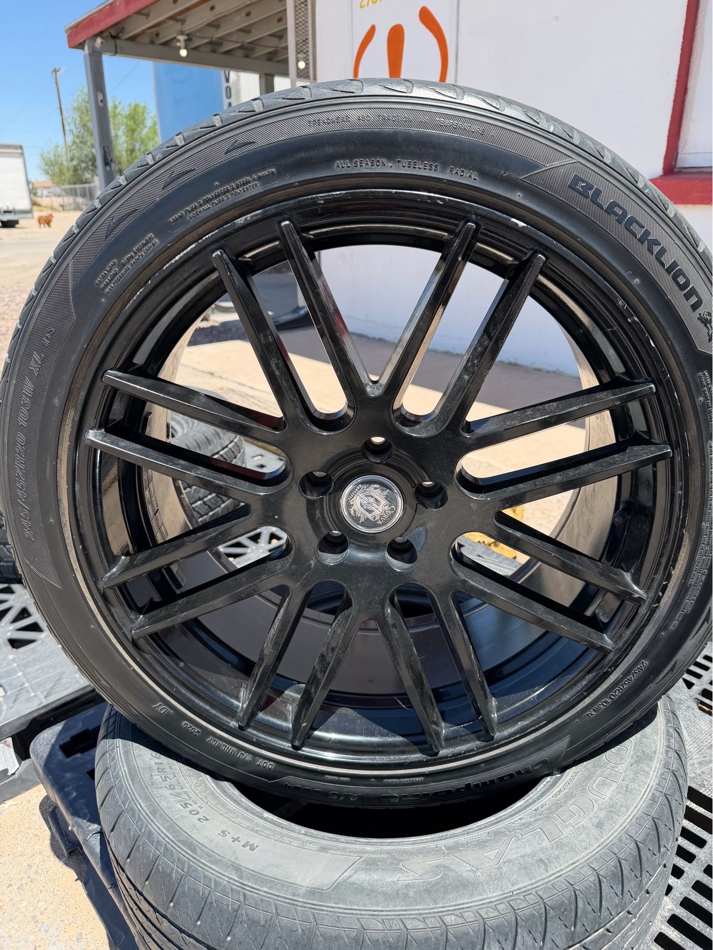 RINES EN 20 5x114.3 gloss black